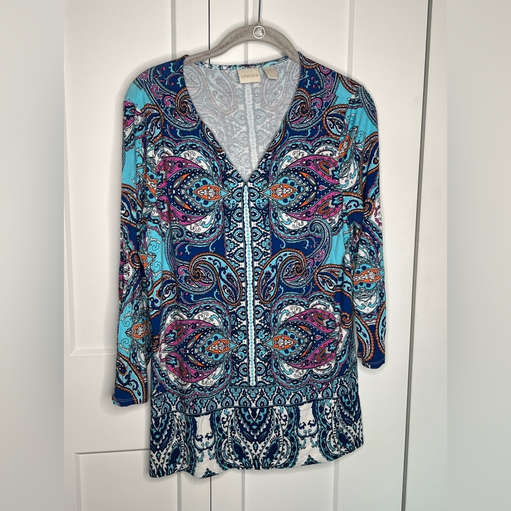 Chico's Paisley V Neck Top Blouse Chico’s Size 1 / women’s medium